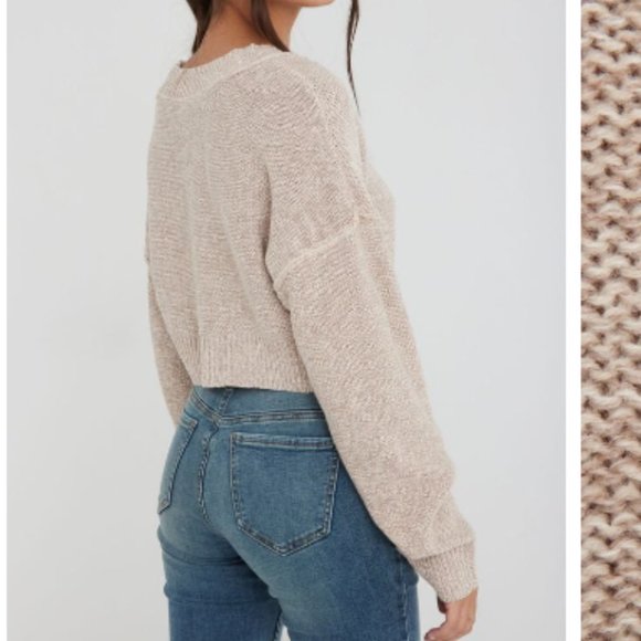 Cropped Cardigan Colour Oatmeal Size Small NWT - Picture 3 of 5